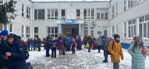 В Запорожье из-за волны минирований школьников могут перевести на дистанционку