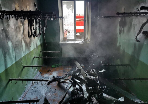 Под Харьковом горела школа, эвакуировали 200 детей. 