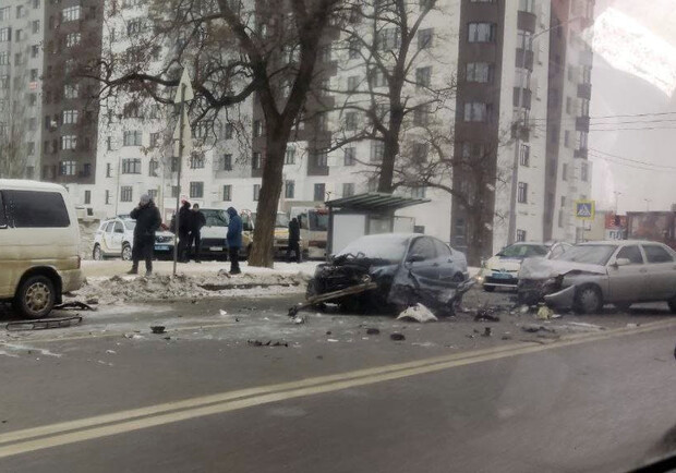 За рулем BMW была полицейская: на Клочковской — тройное ДТП. 