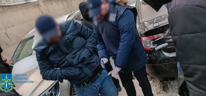 Главный инспектор одесской таможни попался на взятке в 2600 долларов