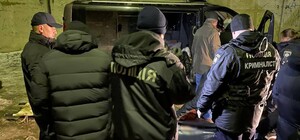 На Киевщине полицейские задержали мужчину, который свершил кровавое убийство супругов