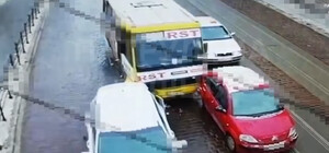 Водія львівської маршрутки покарали за ДТП з двома автомобілями через телефон