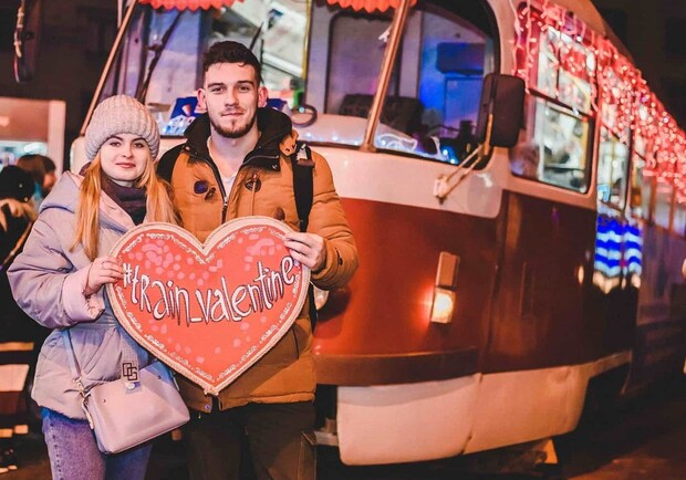 В День святого Валентина по Харькову будет курсировать "трамвай влюбленных". 