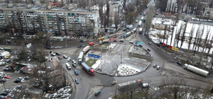 Новое турбокольцо на поселке Котовского в Одессе не спасло дорогу от ям