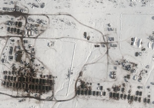 Опубликованы новые снимки и карта наращивания  российских войск у границ Украины. 