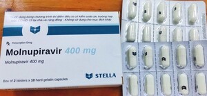 Снижает риск тяжелого течения коронавируса: Украина получила первую партию таблеток 