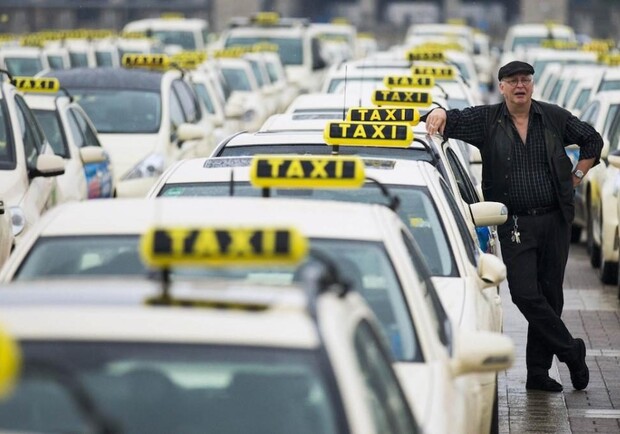Харьковские таксисты устроят забастовку 14 февраля. 