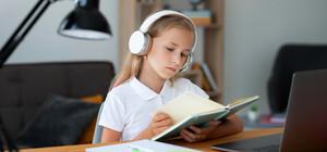 В школах Днепра продлили 