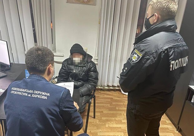 В Харькове 62-летнего мужчину подозревают в "минировании" 11 зданий. 