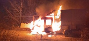 В Запорожье вспыхнул грузовик (фото)