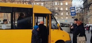 В Днепре водителю маршрутки стало плохо за рулем