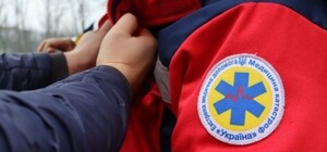 В Харькове мужчина с ножом напал на медиков 