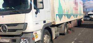В Сухом лимане дальнобойщик насмерть сбил пожилую женщину
