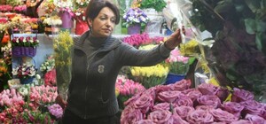 В День всех влюбленных в Киеве ограбили цветочный магазин - видео