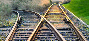 В Одессе женщина бросилась под поезд, оставив записку