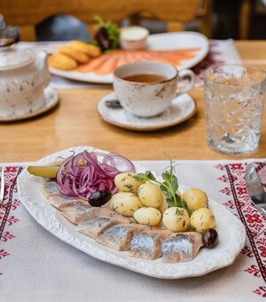 Колорит национальной кухни: заведения Одессы, где готовят украинские блюда