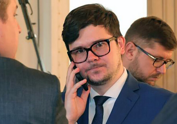 СБУ перевірить інформацію про подвійне громадянство заступника голови Харківської облради. 