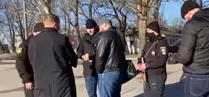 Полиция выяснила, кто напал на журналистов в аэропорту Днепра