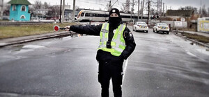 В Полтаве поезд сбил человека – ж/д переезд перекрыт (обновлено)