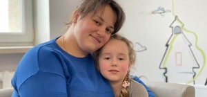 У Львові прооперували п'ятирічну дівчинку, яка народилася з шістьма пальцями 