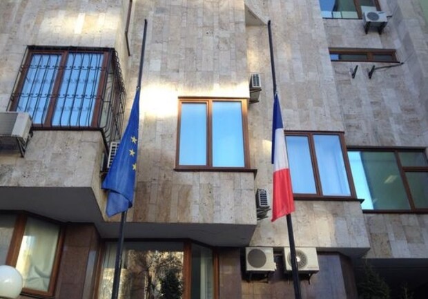 Посольство Франции призвало своих граждан выехать из Харьковской области. 