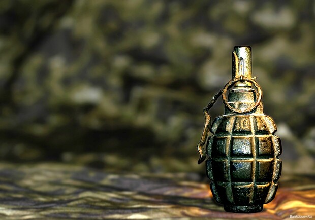 На Салтовке возле жилого дома обнаружили боевую гранату. 