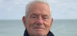 Ушел из дома вчера: в Одессе ищут пожилого мужчину