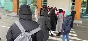 Последствия атаки в Одессе: огромные очереди и скачок курса валют