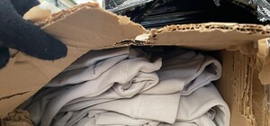 10 ящиків брендового одягу намагались ввезти в Україну, видаючи за гуманітарну допомогу