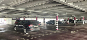 С паркинга аэропорта 