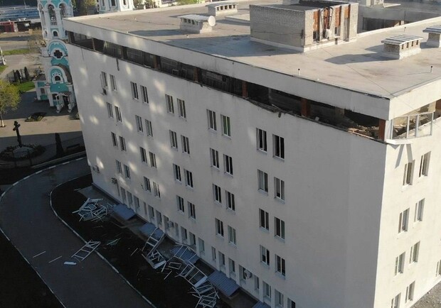 Росіяни обстріляли лікарню та багатоповерхівки у Харкові. 