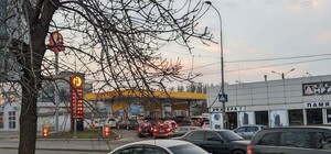 Очереди и лимит: что творится на заправках Одессы и когда это закончится