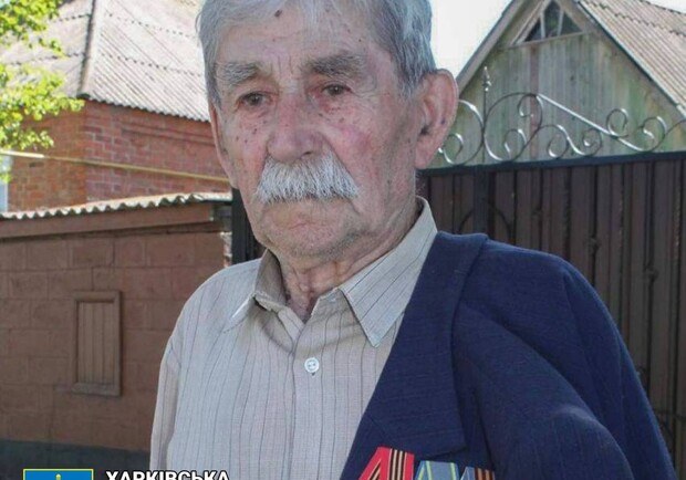 Россияне разрушили дом 97-летнего ветерана Второй мировой войны в Золочеве. 