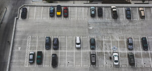 В Киеве возобновили плату за парковку