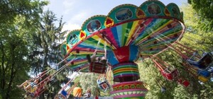 У львівському парку культури запрацювали атракціони – графік і ціна
