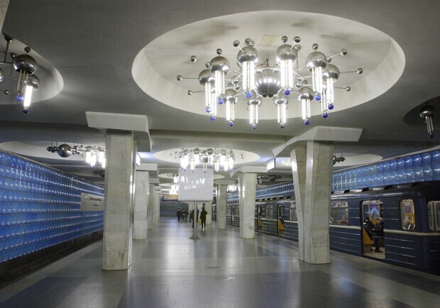 На Салтівській лінії метро частково зупинили рух поїздів. 