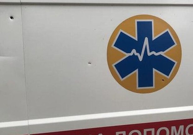 Под Харьковом раненый фельдшер скорой сумел оказать помощь больному. 