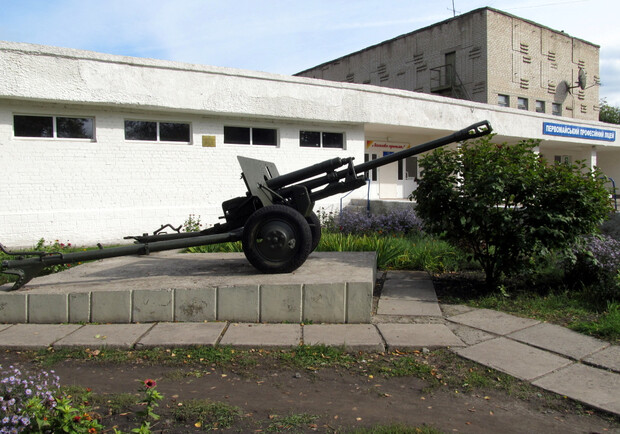 Россияне под Харьковом приняли музейную пушку за артиллерию ВСУ. 