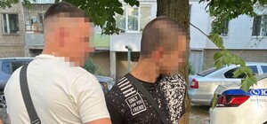 Двоє львів’ян пограбували продавця торгового центру на Левандівці