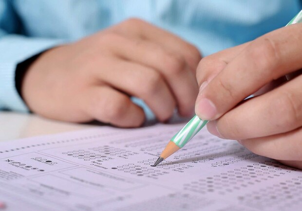 У Харківській області мультипредметний тест складатимуть в 13 закладах освіти. 