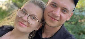 Одесский патрульный романтично сделал предложение девушке-следователю (видео)