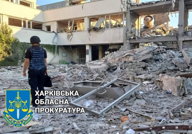 В результате ракетного удара по педуниверситету в Харькове погиб сторож. 