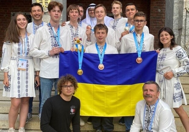 Школьники из Харькова выиграли четыре медали на Международной олимпиаде по математике. 