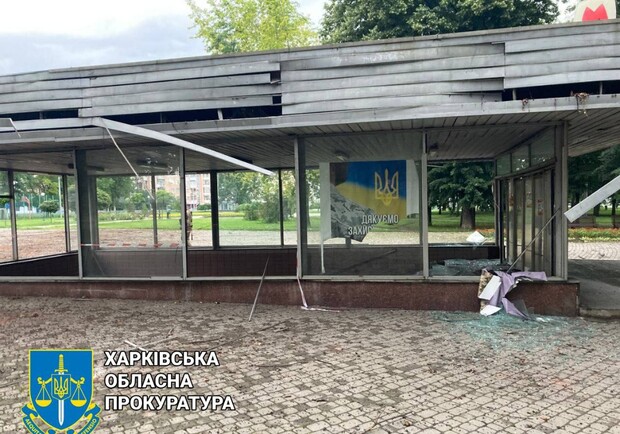 В Харькове временно закрыли вестибюль на станции метро "Защитников Украины". 