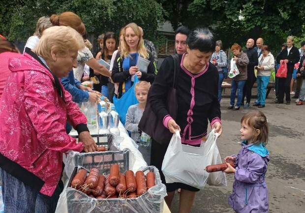 Где в Харькове раздается гуманитарная помощь 27 июля. 