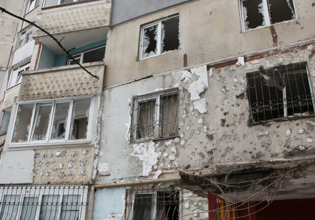 У мерії Харкова розповіли, кому із харків'ян не замінять вікна у пошкоджених будинках. 