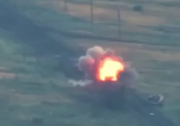 Военные опубликовали зрелищное видео уничтожения российских танков в Харьковской области 