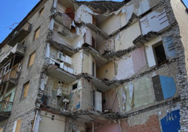 Мэр Харькова пообещал восстановить жилой дом, который пострадал во время обстрелов 