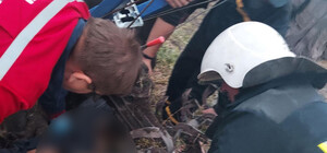 На Червоноградщині ногу 33-річного чоловіка затягнуло в мотоблок