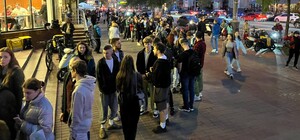 Кияни продають чергу в McDonald’s за 2500 гривень